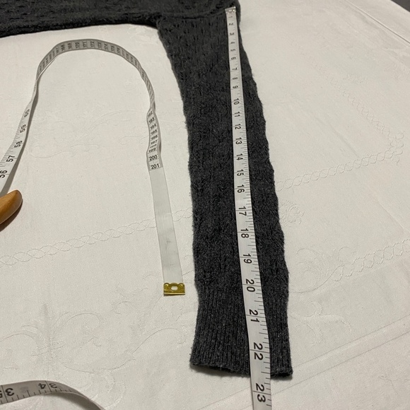 DKNY Jeans Long Sleeve Gray Crochet Sweater Women's Size Small - Picture 5 of 8